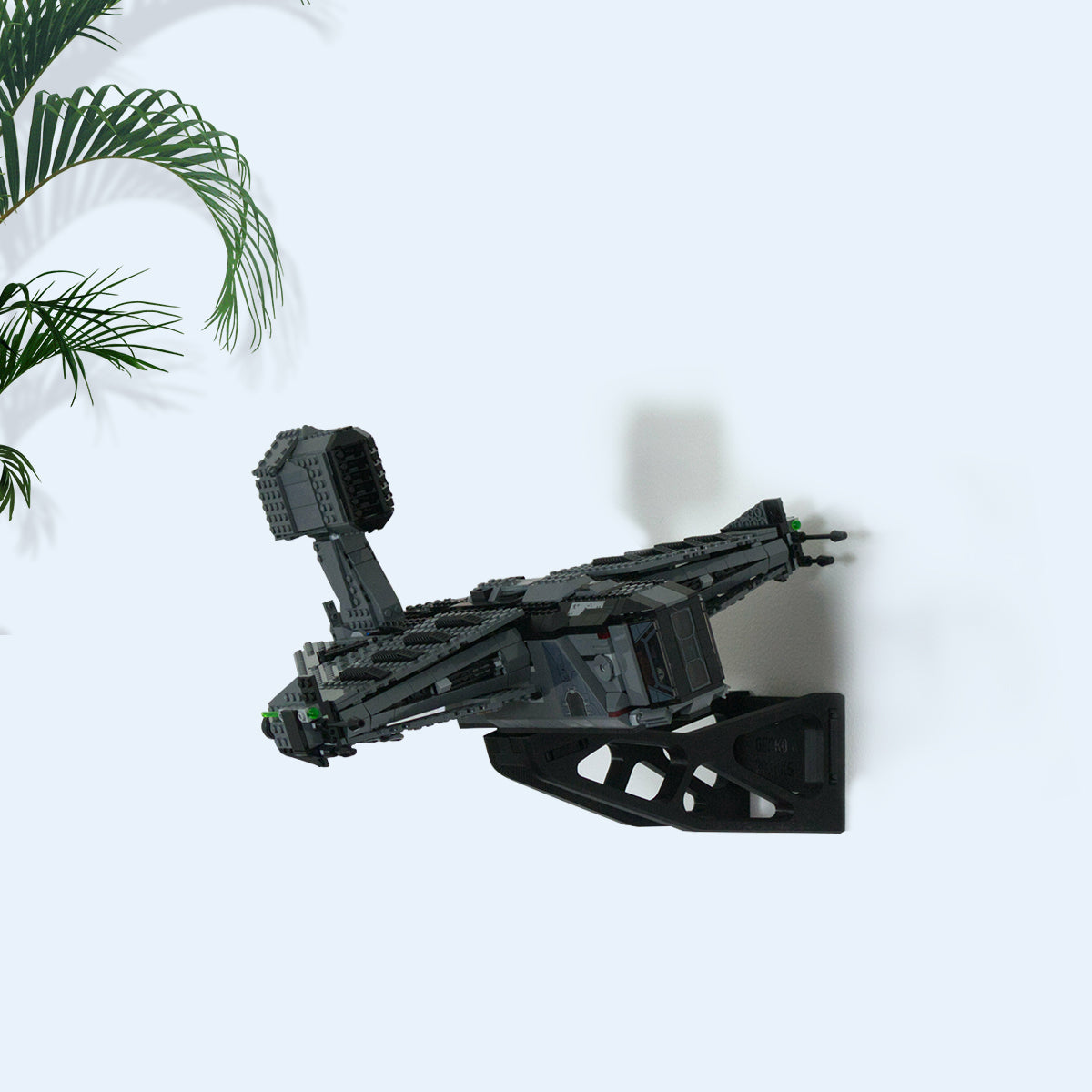 3D Printed Wall Mount for LEGO Star Wars The Justifier 75323 FantasMall
