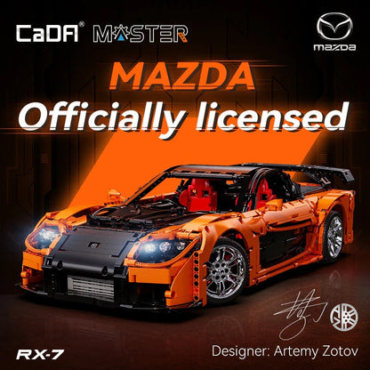 CaDA Master 1:8 MAZDA RX-7 C61502W