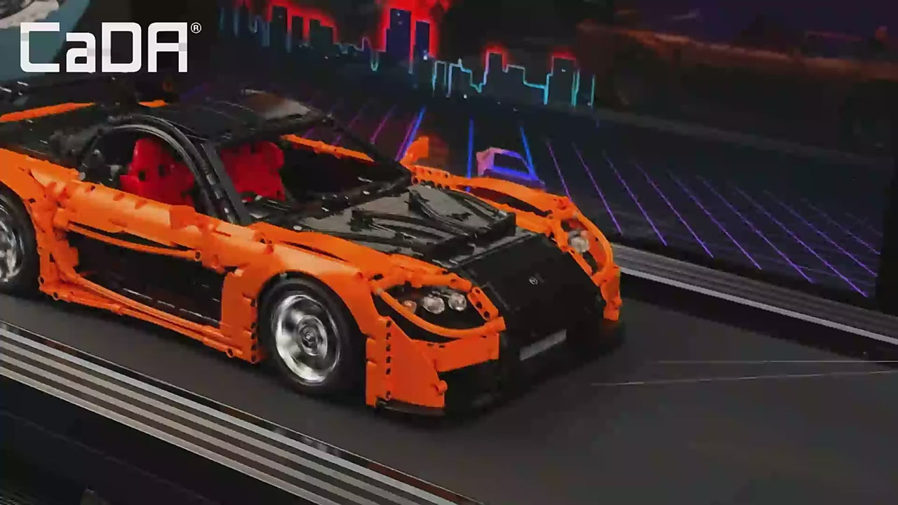 CaDA Master 1:8 MAZDA RX-7 C61502W – FantasMall