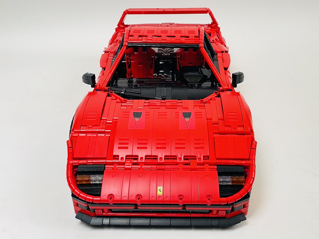 Ferrari 42143 Ferrari F40 1:8 - MOC 140629 - Loxlego